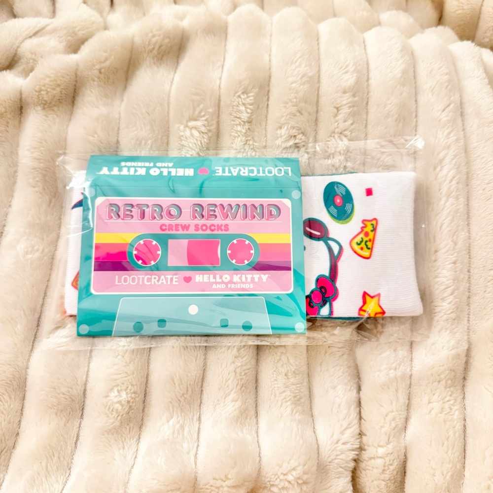 Hello Kitty & Friends x Loot Crate Retro Rewind Crew Socks